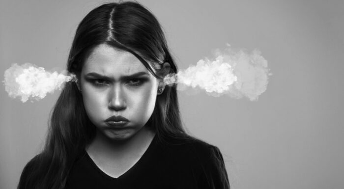 La resolución de conflictos (Anger Management) (2022)